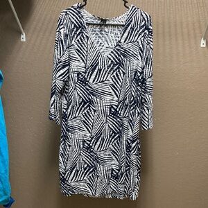 Chic Navy and White Leaf Pattern Long Sleeve Dress